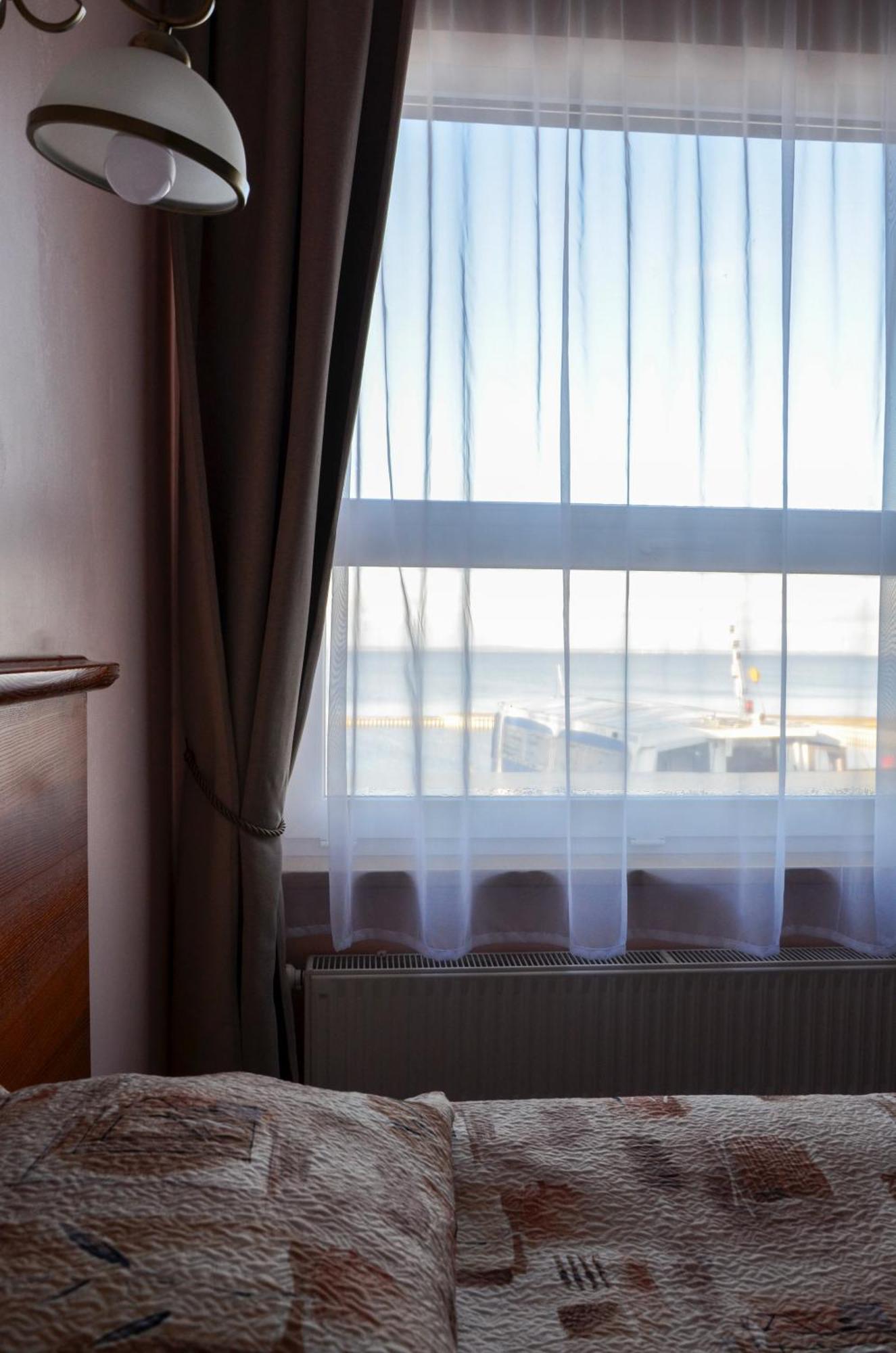 Viesbutis Ventaine Hotel Ventė Екстериор снимка