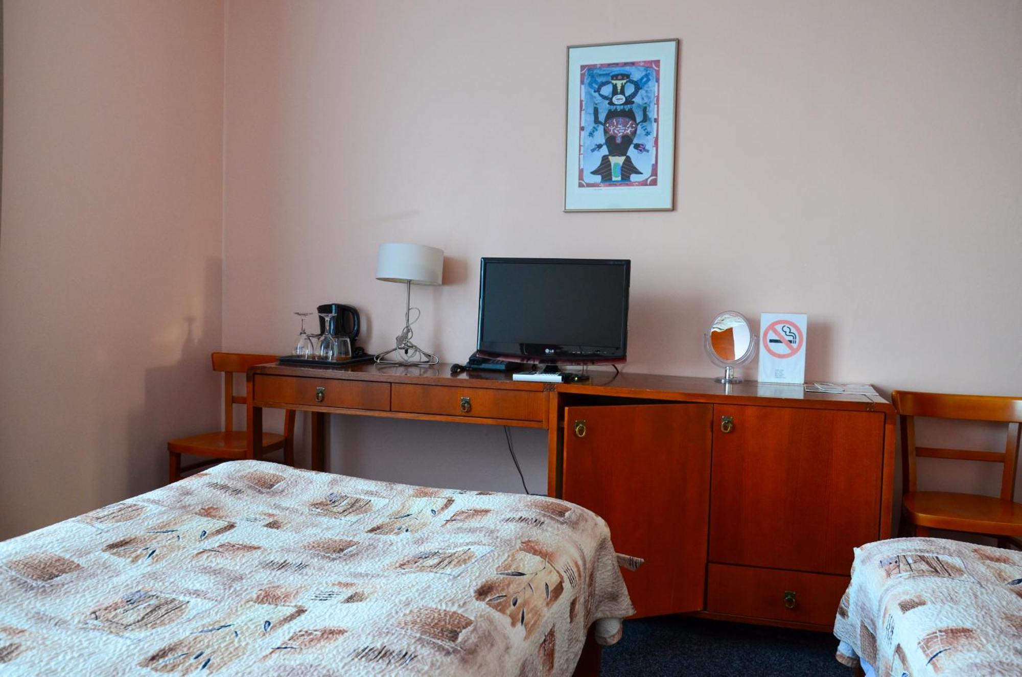 Viesbutis Ventaine Hotel Ventė Екстериор снимка