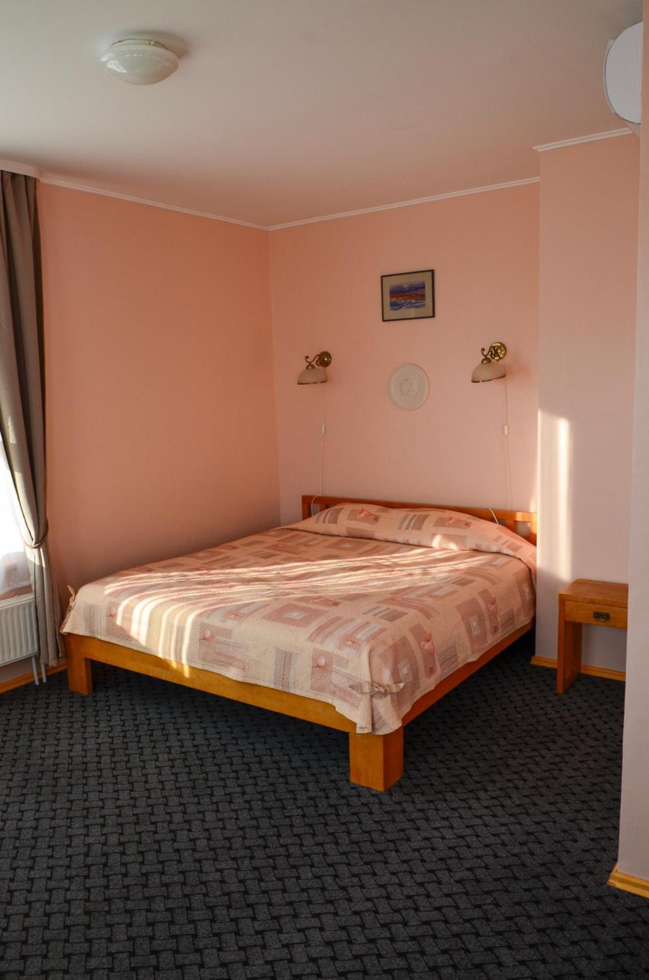 Viesbutis Ventaine Hotel Ventė Екстериор снимка