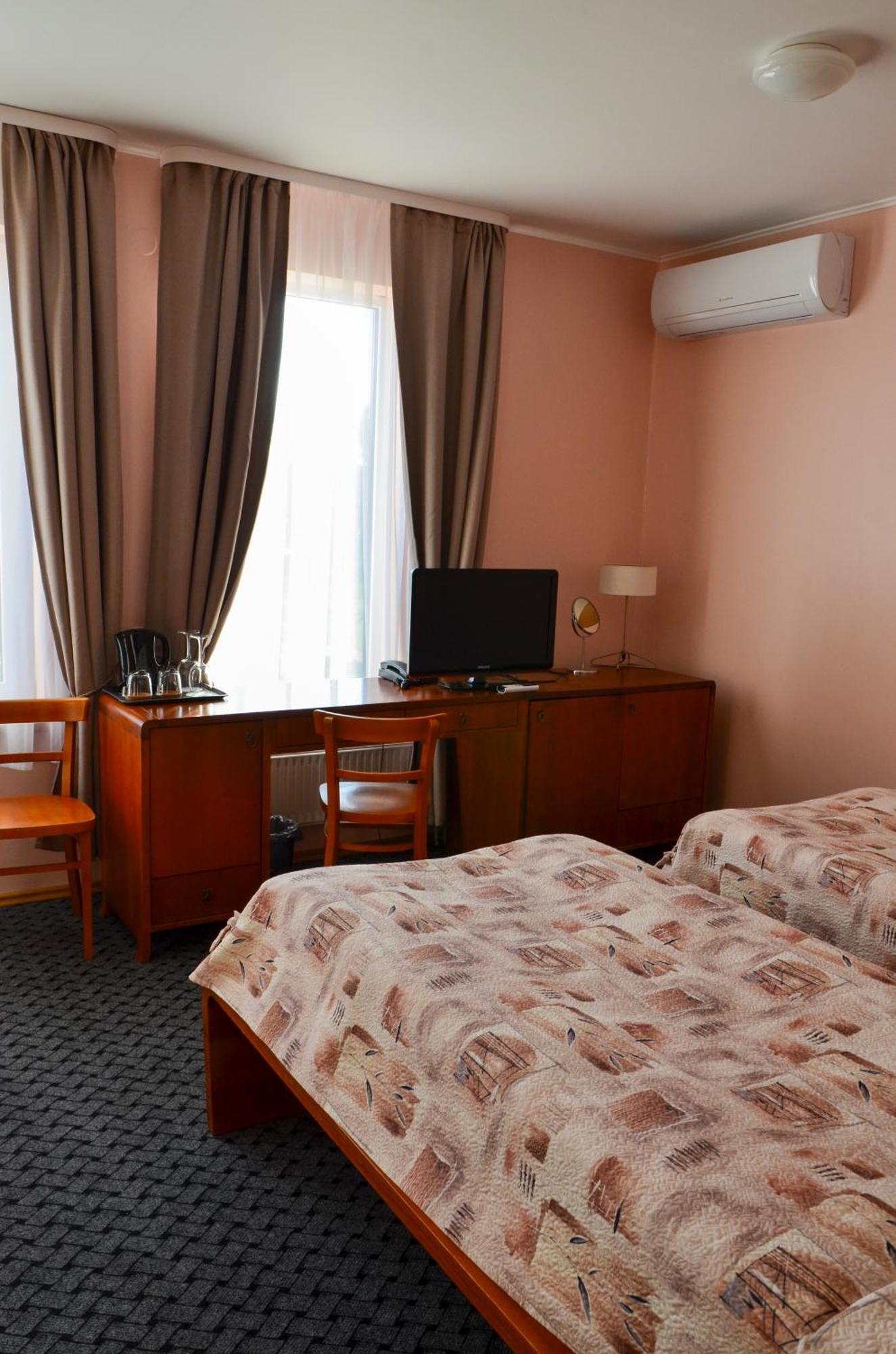 Viesbutis Ventaine Hotel Ventė Екстериор снимка