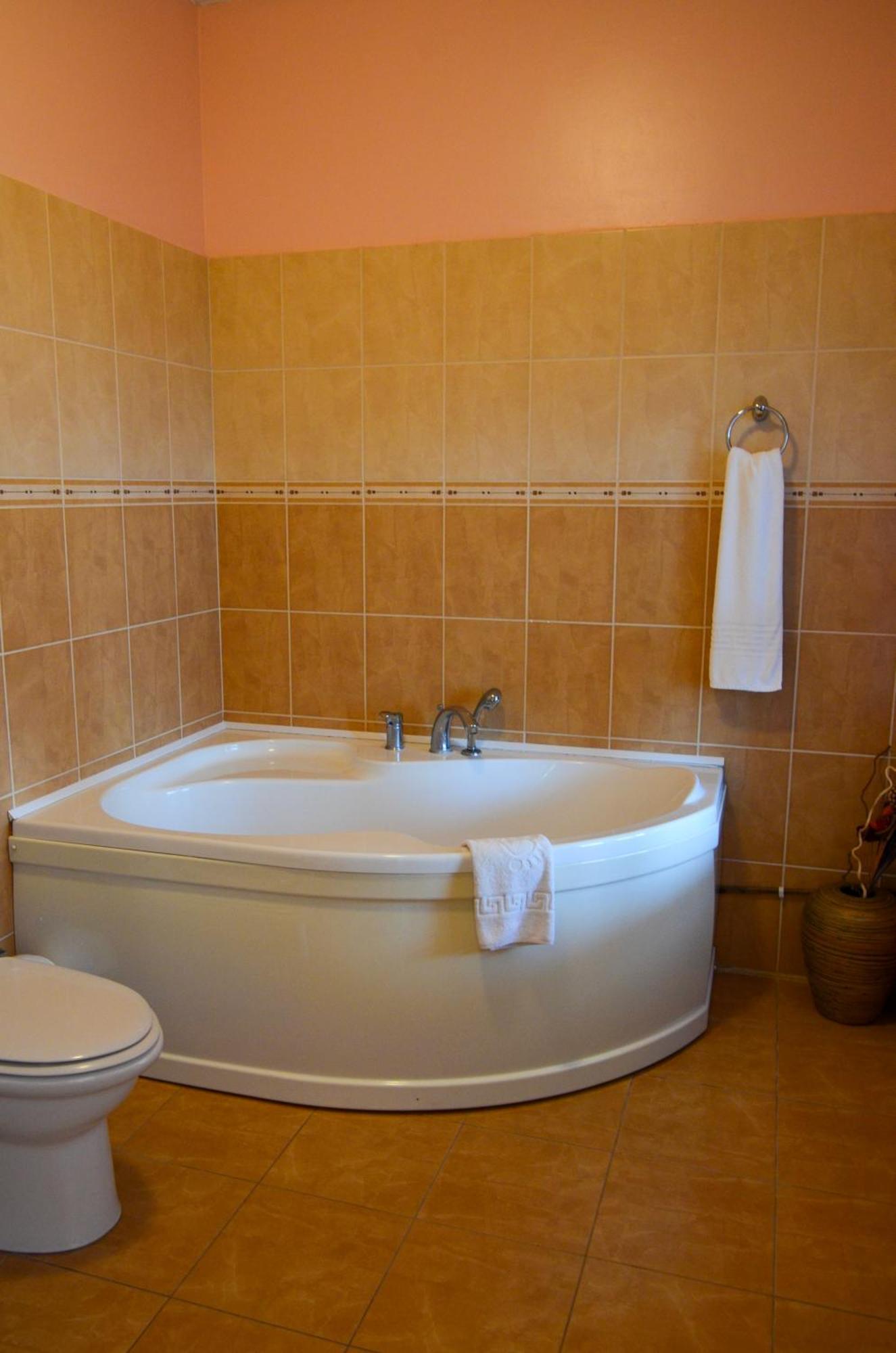 Viesbutis Ventaine Hotel Ventė Екстериор снимка