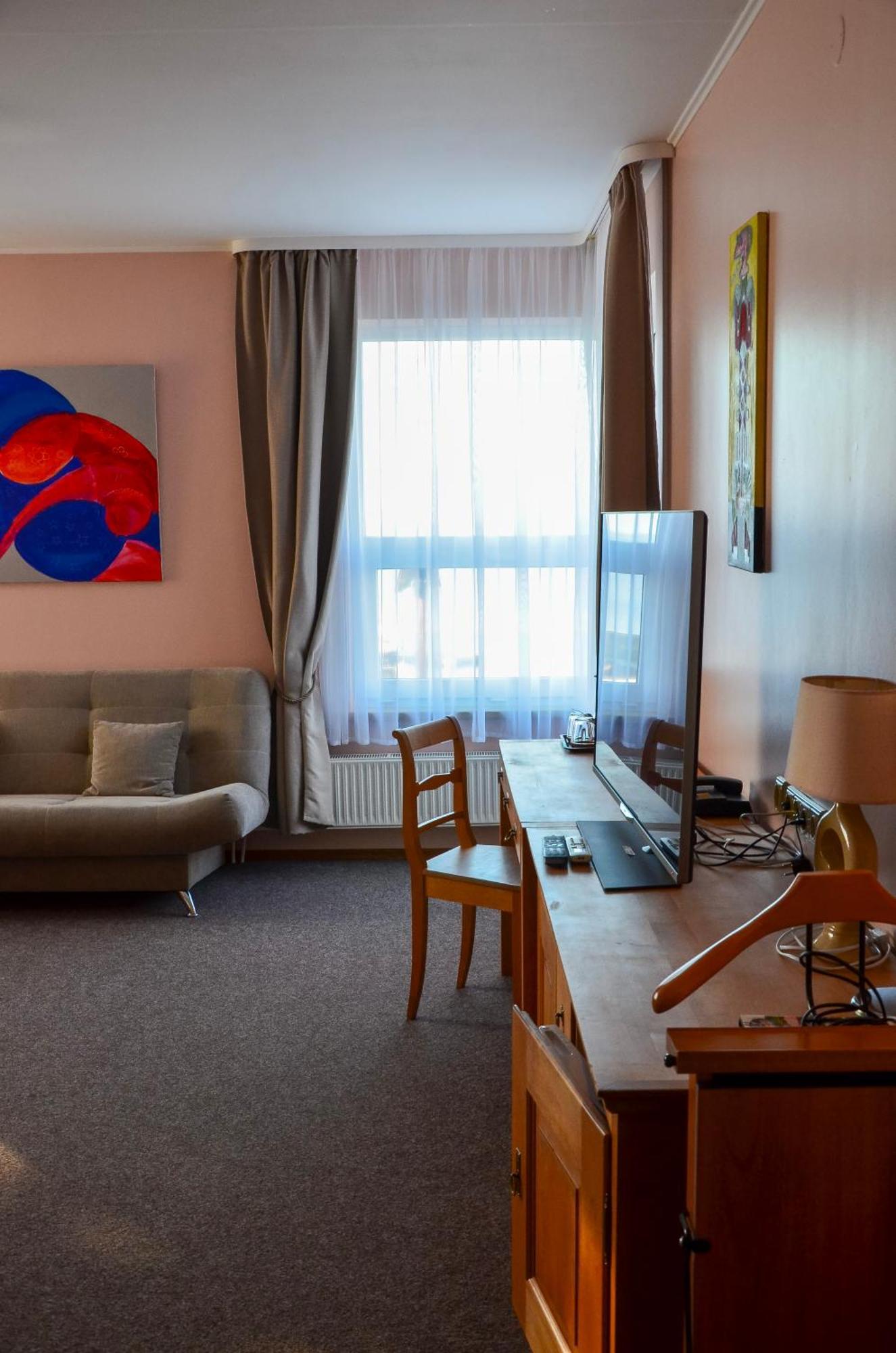Viesbutis Ventaine Hotel Ventė Екстериор снимка