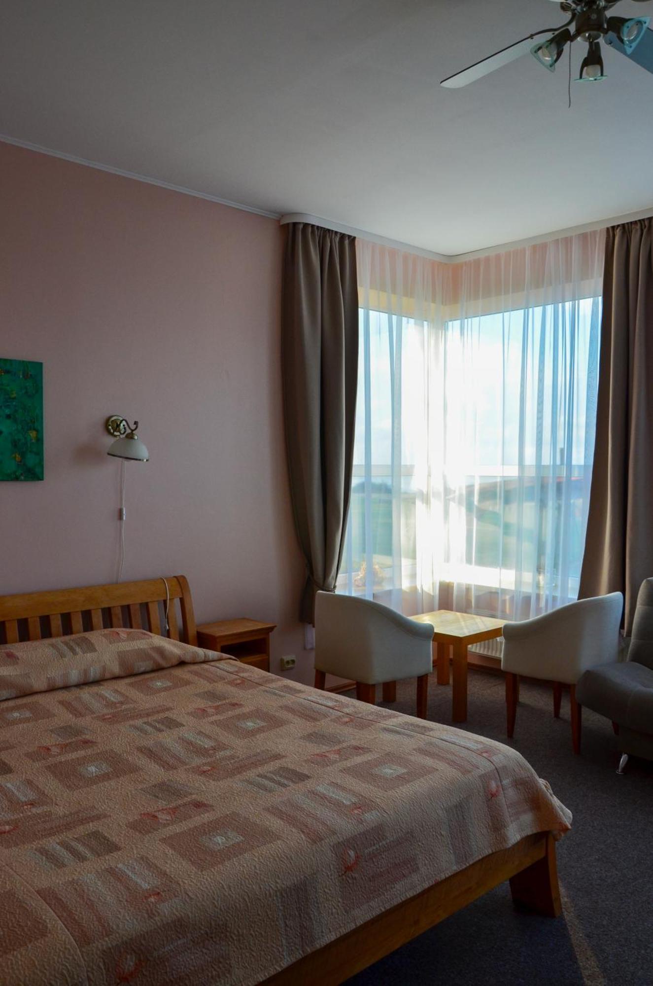 Viesbutis Ventaine Hotel Ventė Екстериор снимка