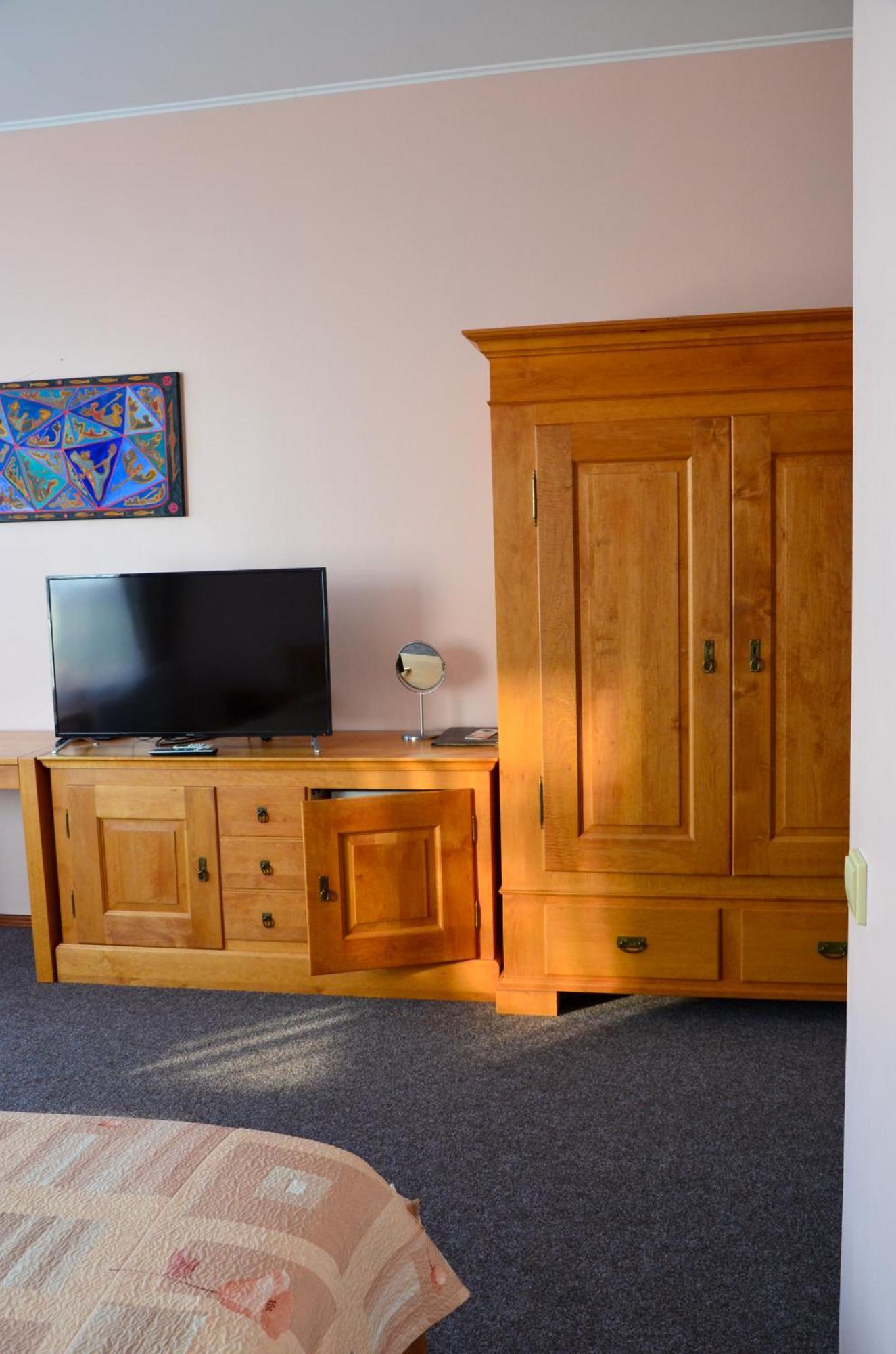 Viesbutis Ventaine Hotel Ventė Екстериор снимка