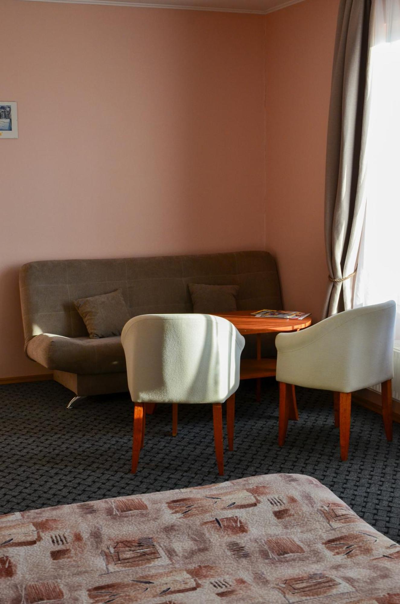 Viesbutis Ventaine Hotel Ventė Екстериор снимка